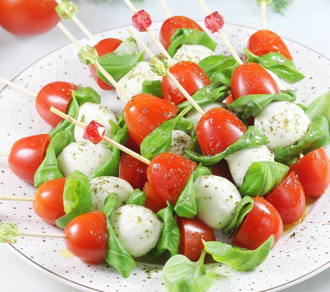 Супер популярні рецепти домашніх закусок!