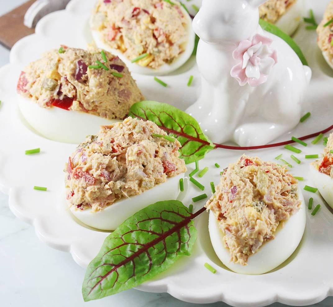 Яйця фаршировані тунцем