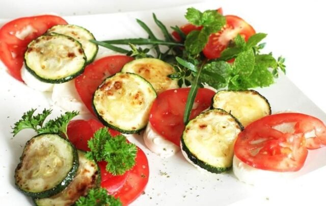 Салат зі смажених кабачків