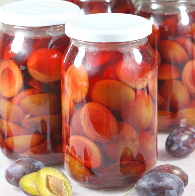 Сливовий компот