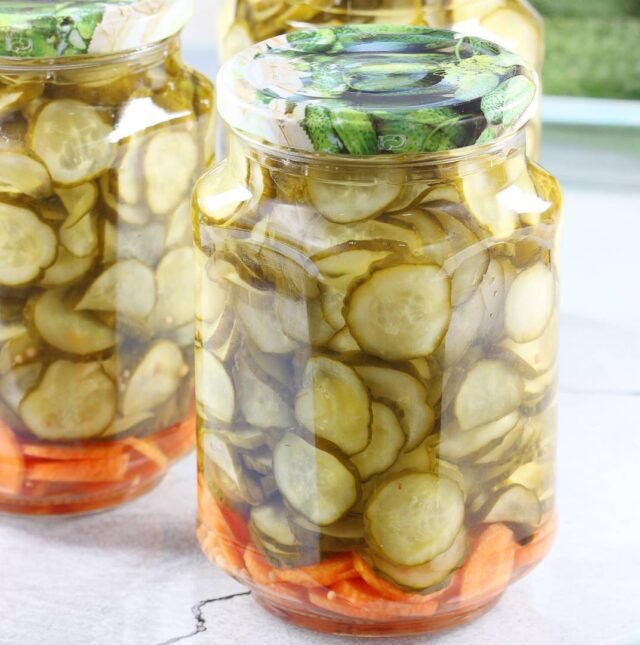 Шведський салат з огірків