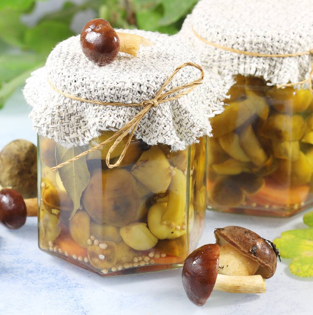 Рецепт маринованих грибів