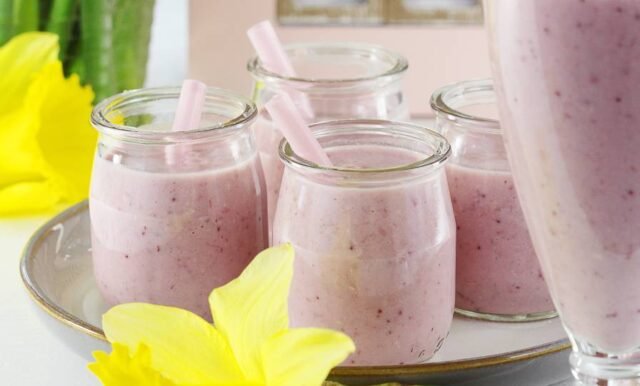 Вівсяний смузі з полуницею