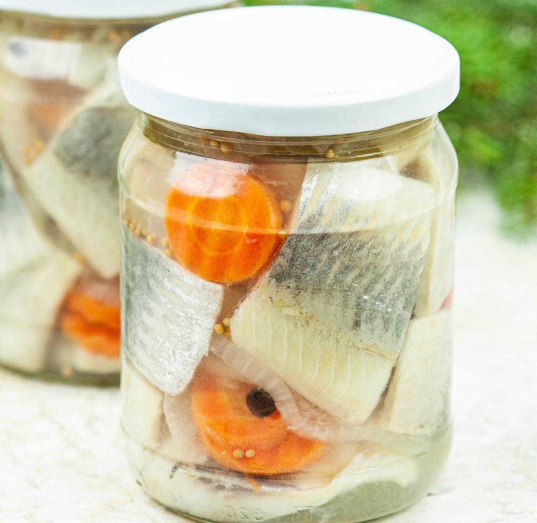 Оселедець з оцетом