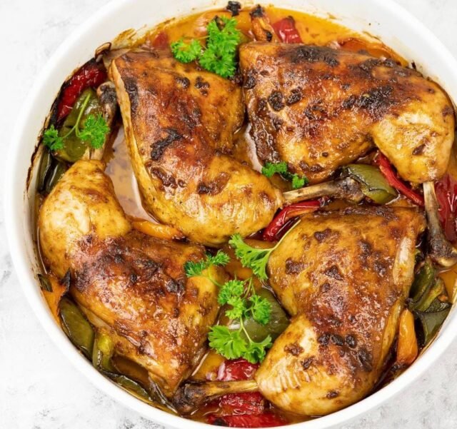 Запечені курячі стегна