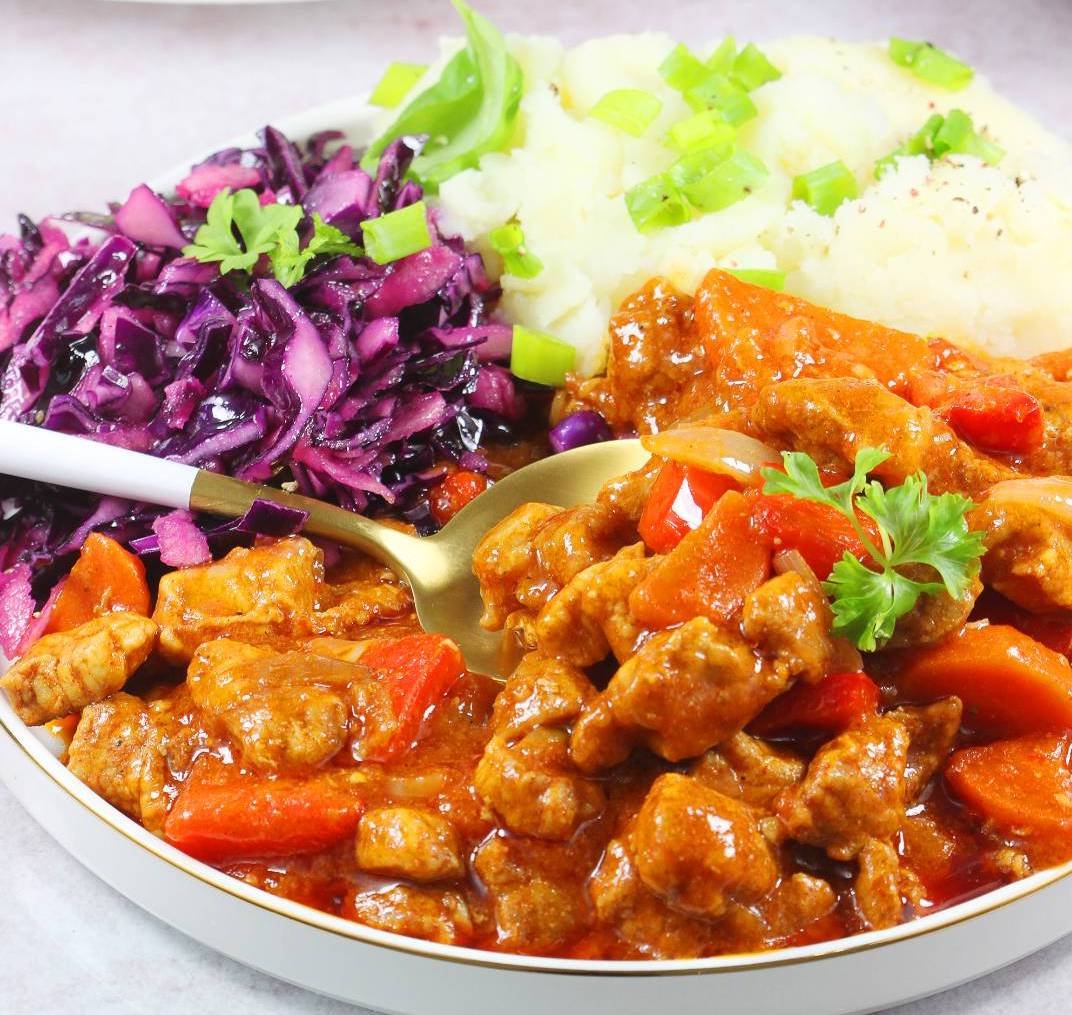 Свинина тушкована