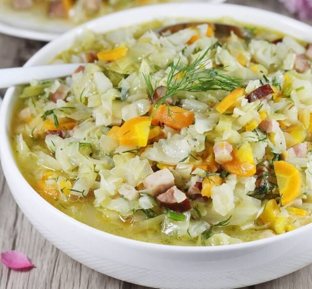 Бігос з молодої капусти