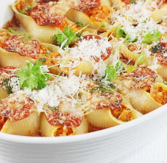 Фаршировані макарони