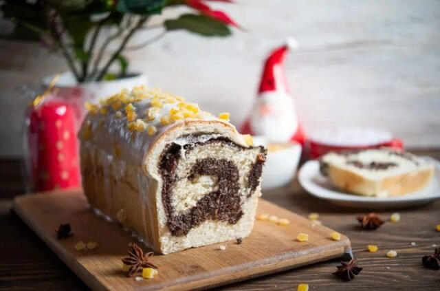 Маковий пиріг з лимонною глазур'ю