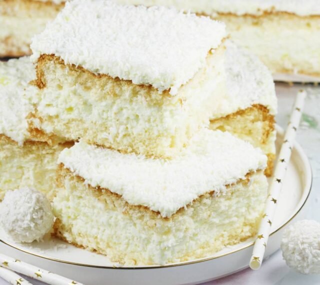 Кокосовий торт