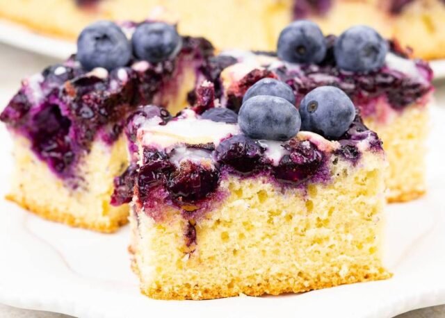 Пиріг з чорницею