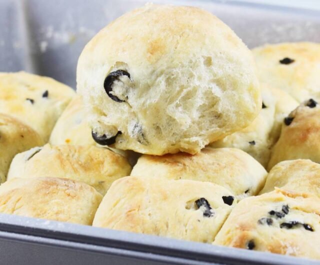 Булочки з оливками