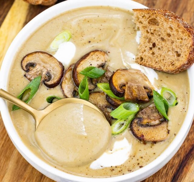 Грибний крем суп рецепт приготування