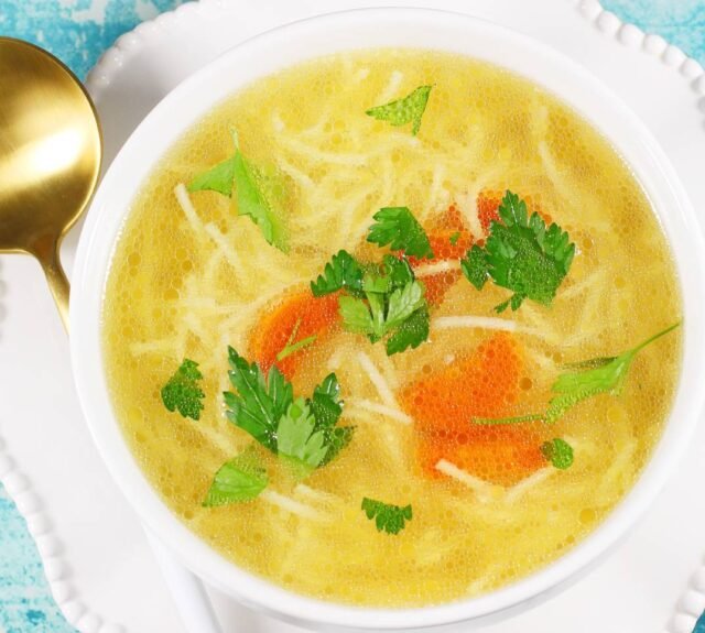 Курячий бульйон