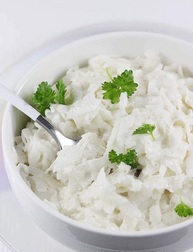 Салат з білої редьки