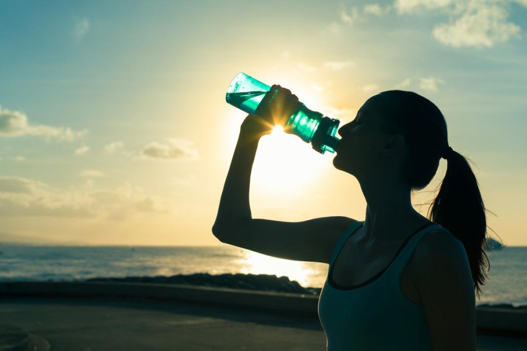 Зволоження організму у смачні дні