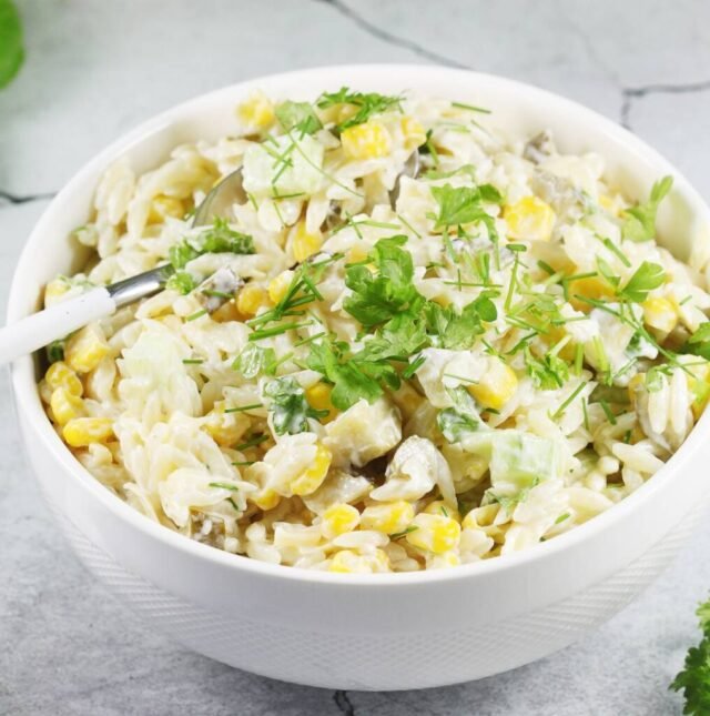 Салат з рисовою локшиною