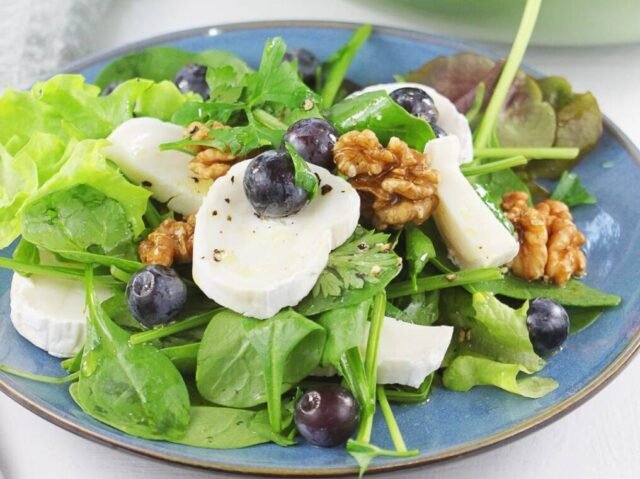 Салат з козячим сиром