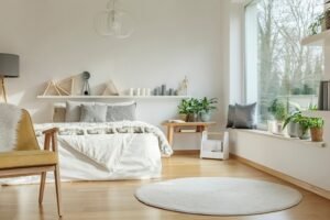 Інтер'єр спальні в світлих тонах