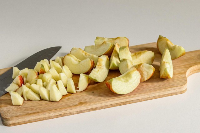 Неймовірні рецепти шарлотки з яблуками
