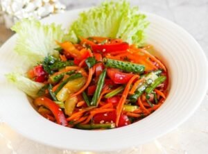 Новорічний салат зі свіжих овочів