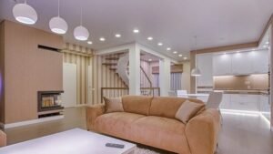 Світло в будинку: професійна установка люстр у Києві