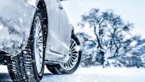 Зимова автомобільна пригода: Підготовка до зимової дороги