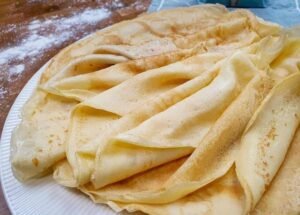 Як приготувати тоненькі млинці?