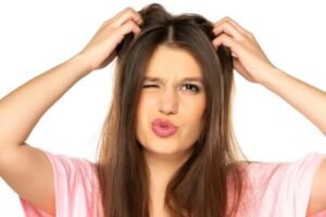 Чому свербить голова