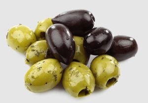 Чому оливки гірчать?