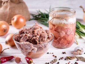 Як приготувати домашню тушонку?