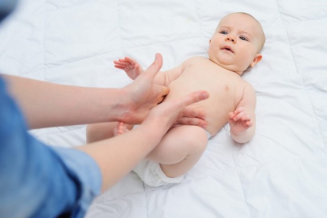 Профілактика та лікування здуття у немовлят